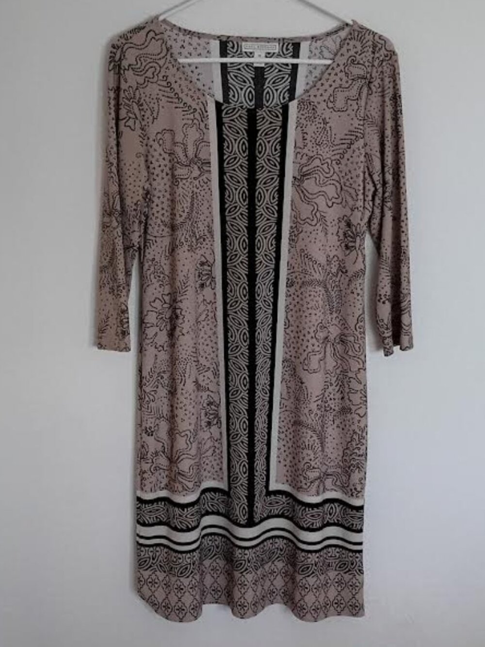 DANA BUCHMAN WOMEN'S DRESS TAN BLACK FLORAL GEOMETRIC 3/4 SLEEVE SIZE MEDIUM